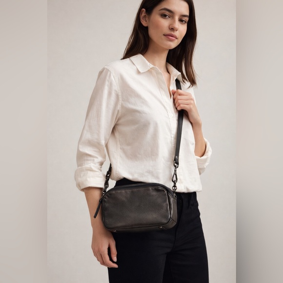 ECCO Women’s Adjustable Pebbled Leather Crossbody Bag in Pewter - Picture 1 of 12